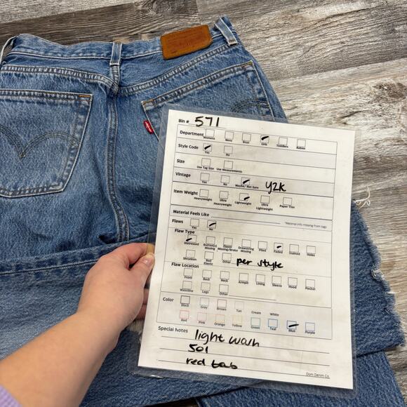 Levis 501 Light Wash Blue Womens 26x24 Distressed Button Fly Denim Jeans Red Tab - Picture 6 of 12